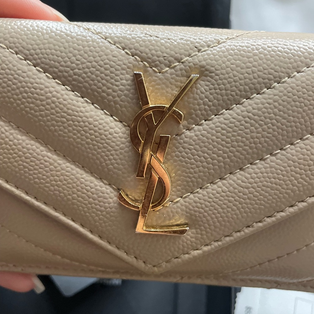 YSL Saint Laurent Quilted Leather Wallet and cardholder - Picture 4 of 4